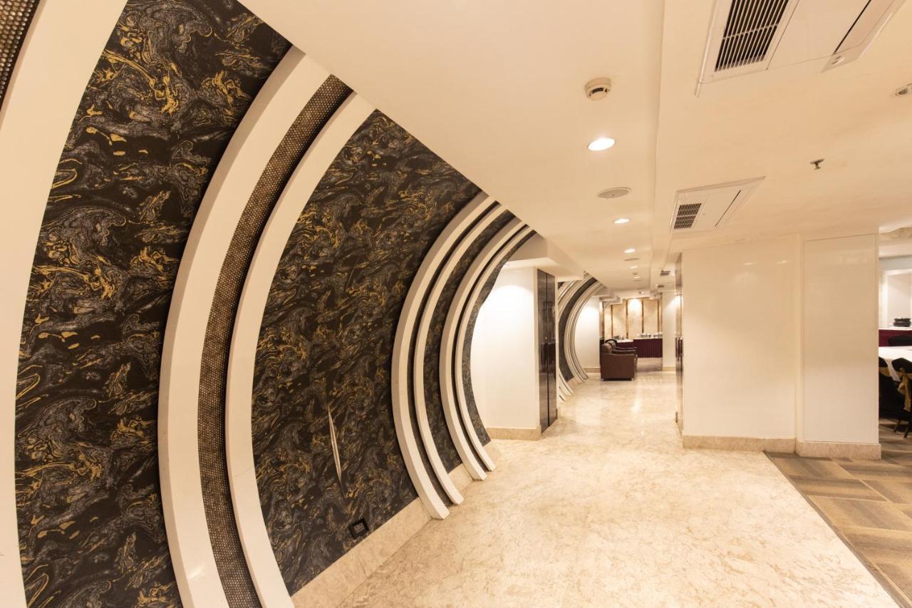 Hotel Sandy'S Tower Бхубанешвара Экстерьер фото