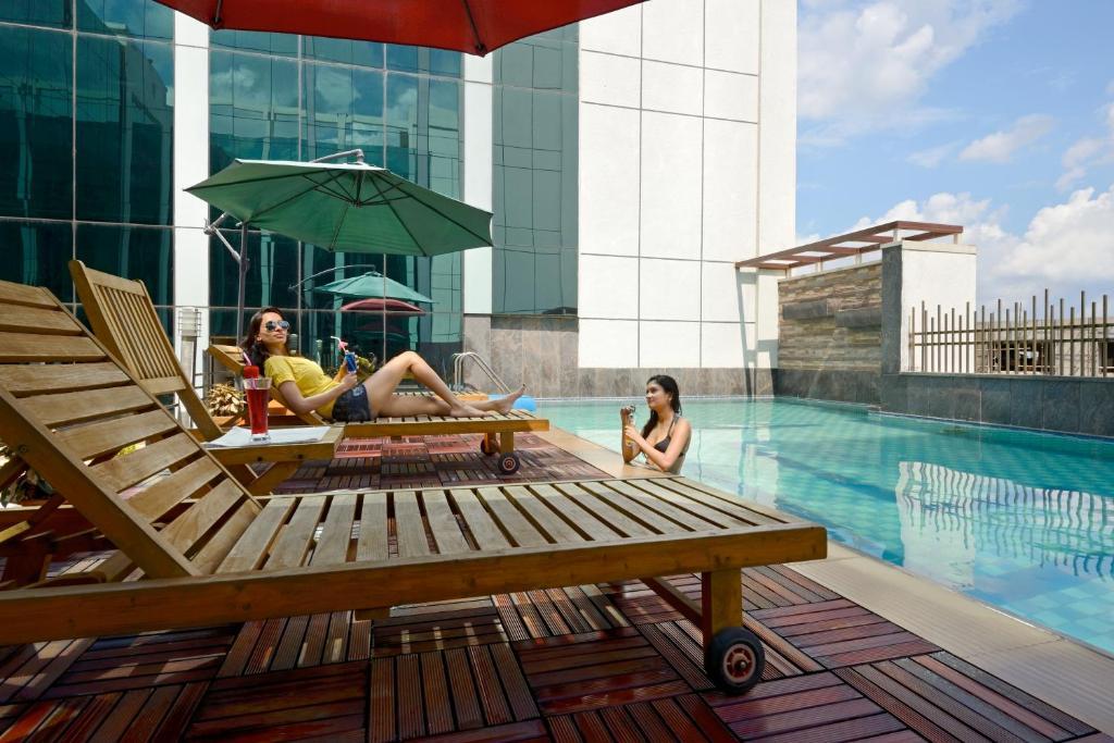 Hotel Sandy'S Tower Бхубанешвара Экстерьер фото